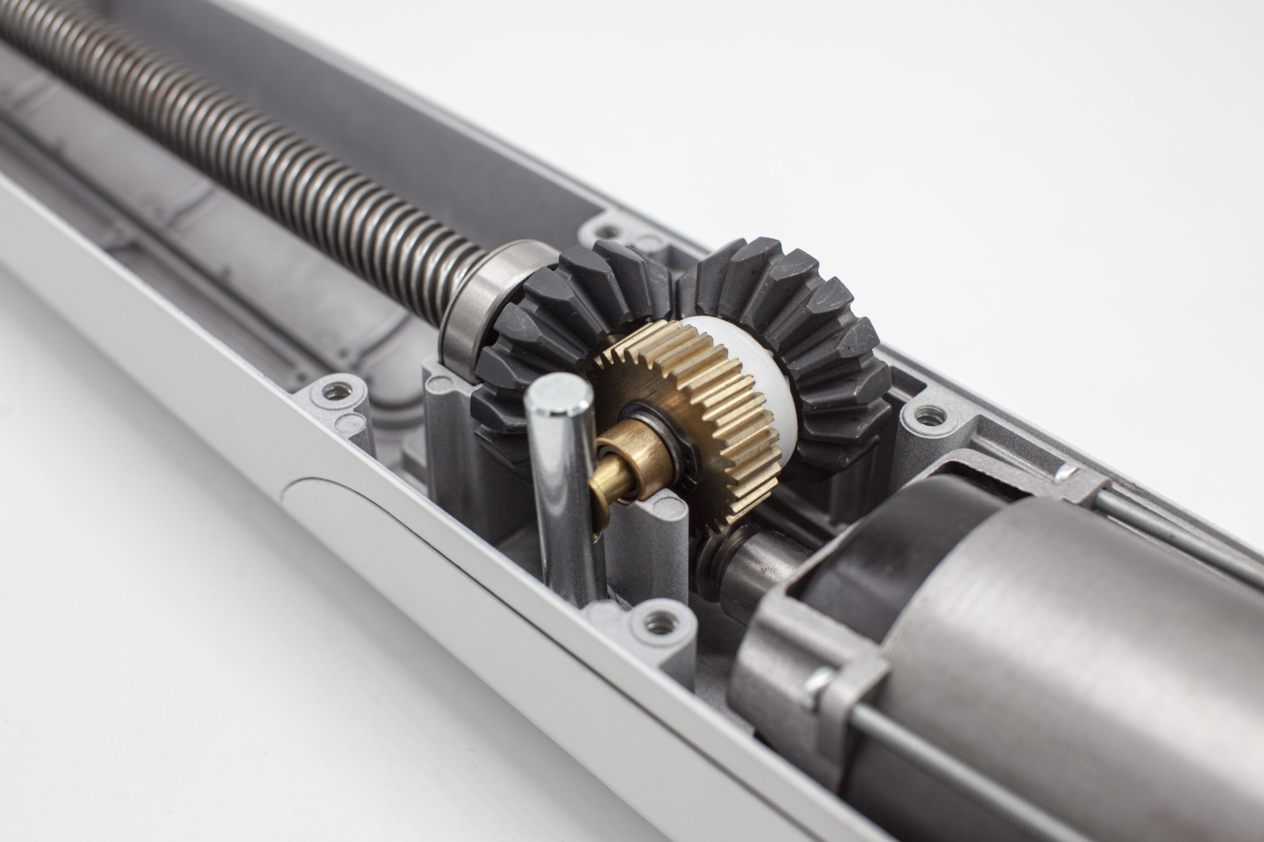 RAY Key Automation, автоматика за радиални врати на панти до 4 м, надеждна и лесна за употреба автоматика